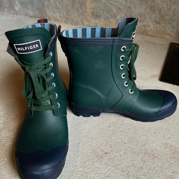 Tommy Hilfiger Renegade Ankle Rain Boots Green/Blue Womens size 6. EUC - Picture 4 of 12